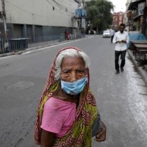 За сутки в Индии выявили рекордное количество заболевших коронавирусом