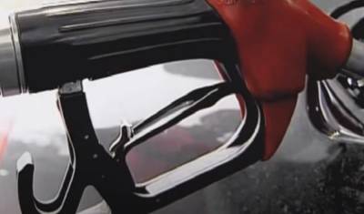 Больше 30 грн за литр: новый удар по водителям - АЗС резко взвинтили цены на бензин