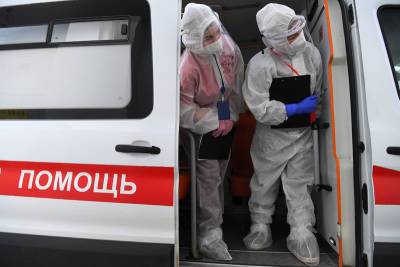 В России за сутки выявили 7639 новых заболевших коронавирусом