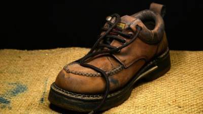 В Колышлейском районе сын ограбил мать ради новой обуви