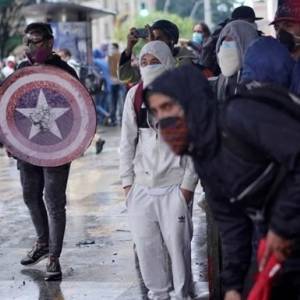 В ходе протестов в Колумбии убили 23 человека. Фото