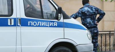 Посетитель бара в Петрозаводске разбил бутылкой голову сотруднице