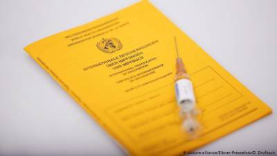 В правительстве работают над "паспортом вакцинации", разрешающим въезд в ЕС