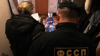 В Грязовецком районе приставы отобрали 3-летнего ребенка у родителей и отправили его в интернат