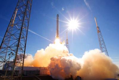 SpaceX показала видео первой успешной посадки Starship 15