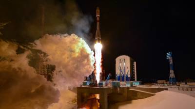 Роскосмос: ракету "Союз-2.1б" готовят к запуску на орбиту