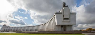 Жители Красногорска могут посетить выставку «Мир после войны»