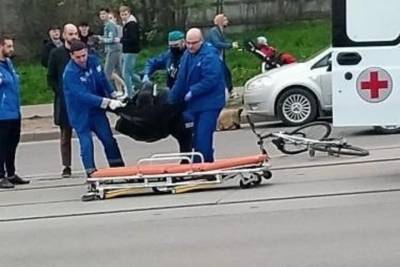 Велосипедист попал под колеса авто в районе ТРЦ «Макси» в Смоленске