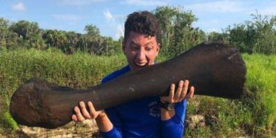 Ледниковый период. Аквалангисты обнаружили гигантскую кость мамонта на дне реки во Флориде