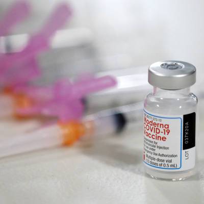 Гинцбург прокомментировал признание "Модерны" лучшей среди вакцин от ковида