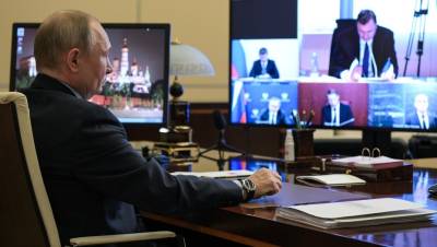 Путин заявил о замедлении пандемии благодаря санитарным майским
