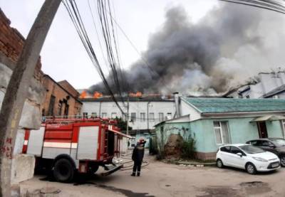 В Виннице на пожаре в офисном центре погиб человек