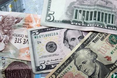 Курс валют на сегодня: доллар упал, евро подорожал