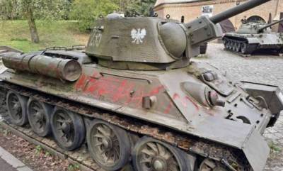 В польском музее накануне Дня Победы осквернили Т-34