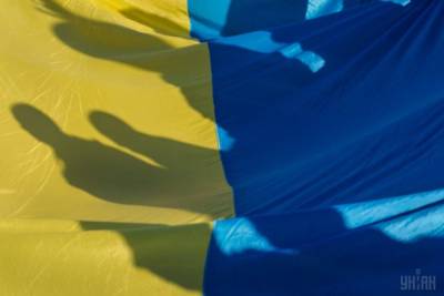 Большинство украинцев считают развитие событий в Украине неправильным - опрос
