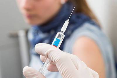 Уже почти 50 тыс. смолян завершили вакцинацию от COVID-19