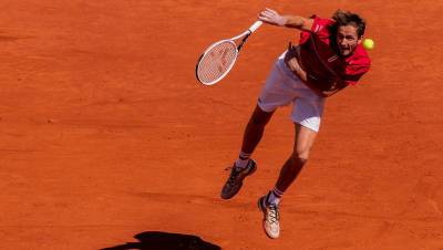 Российский теннисист Медведев не сумел выйти в четвертьфинал турнира в Мадриде