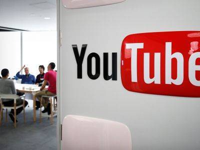 YouTube борется с каналами, разместившими ссылки на "Умное голосование"