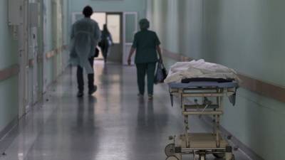 Главврач ставропольской больницы лишился должности за пролежни у пациентки