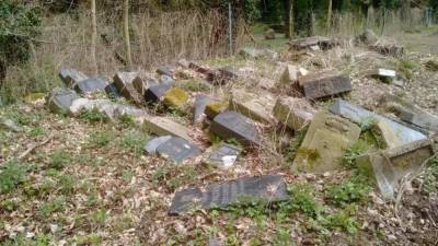 Что произошло с могилами советских солдат под Берлином?