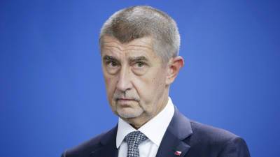 Чешский премьер призвал разрядить отношения Москвы и Праги