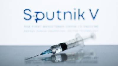 Вирусолог из Бельгии сравнил эффективность "Спутника V" и вакцины от Moderna