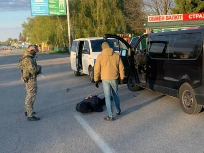 СБУ блокировала канал нелегальных перевозок из ОРДЛО, организаторы которого платили "налоги" боевикам