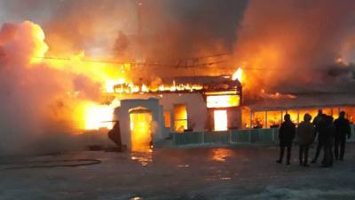 Следователи возбудили дело о халатности после пожара в омской деревне