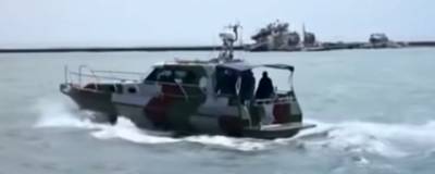 Российский корабль заставил отступить украинский катер с журналистами CNN в Азовском море