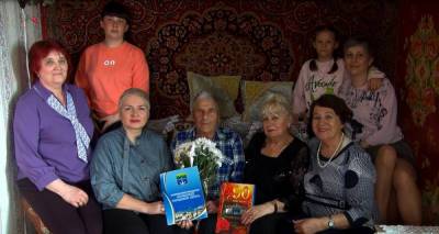 Василия Петрушенкова из Холмска поздравили с 90-летием