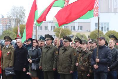 Память жива! В Лидском районе прошел автопробег по меcтам боевой славы и захоронений времен Великой Отечественной войны