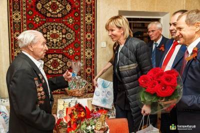 Владимир Путин поздравил екатеринбургского ветерана со 100-летием