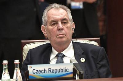 Земан назвал ошибкой признание Чехией независимости Косова