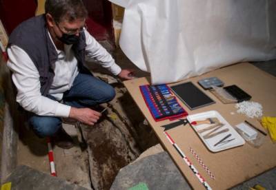 Археологов озадачил древний саркофаг девочки, найденный в дворце в Испании (фото)