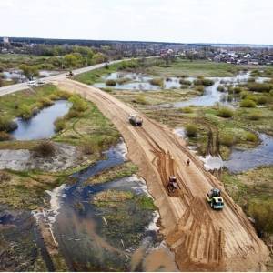 В Черниговской области в рамках госпрограммы отремонтирую аварийный 45-летний мост. Фото