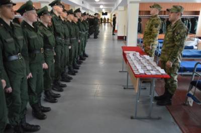 В столице Коми 140 военнослужащих получили рабочие профессии