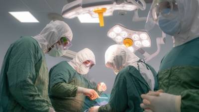 Россияне считают низкими зарплаты врачей и преподавателей
