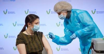 Коронавирус: Минздрав обнародовал график вакцинации второй дозой