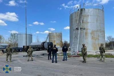 СБУ блокувала діяльність нелегального нафтопереробного заводу