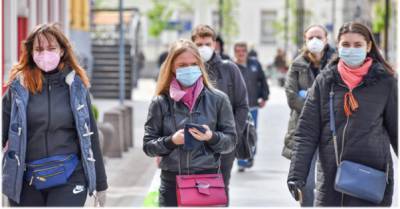 В Польше разрешили ходить без масок на улице