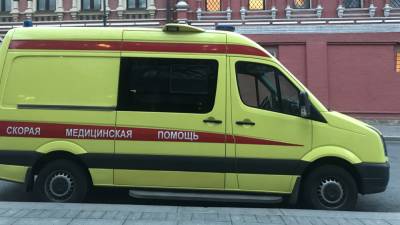 Автомобиль с семью машинистами метро опрокинулся на бок в Москве