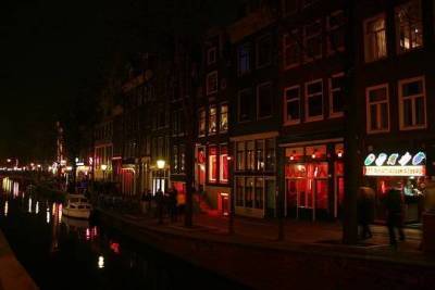 Власти Амстердама придумали альтернативу «кварталу красных фонарей»