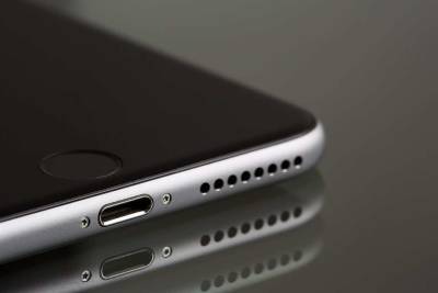 Владелец взорвавшегося iPhone 6 требует от Apple 5 млн долларов