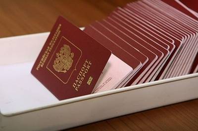 С 2023 года зауральцам начнут выдавать электронные паспорта