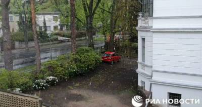 Майский сюрприз: в Берлине выпал густой снег – видео