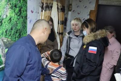 В Ярославской области устраивают детей, оставленных в опасности