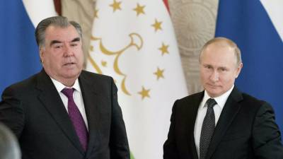 В Кремле рассказали о темах переговоров Путина и Рахмона 8 мая