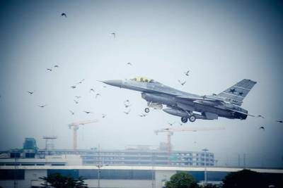 Боевые самолеты ВКС России подняли в небо во время ударов израильских F-16 по Сирии