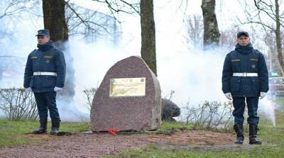 В Ленобласти заложили камень в память о пожарных, работавших во время войны