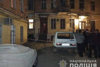 В Одессе на газовой трубе многоквартирного дома нашли "растяжку" с боевой гранатой